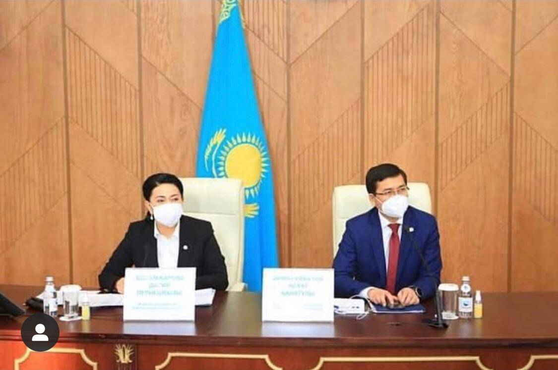 Today, the Minister of Education and Science of the Republic of Kazakhstan Aimagambetov Askhat Kanatovich met with the teaching staff of the South Kazakhstan University named after M. Auezov during a working trip to Shymkent.